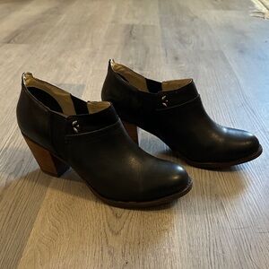 OluKai Black Leather Heeled Boots